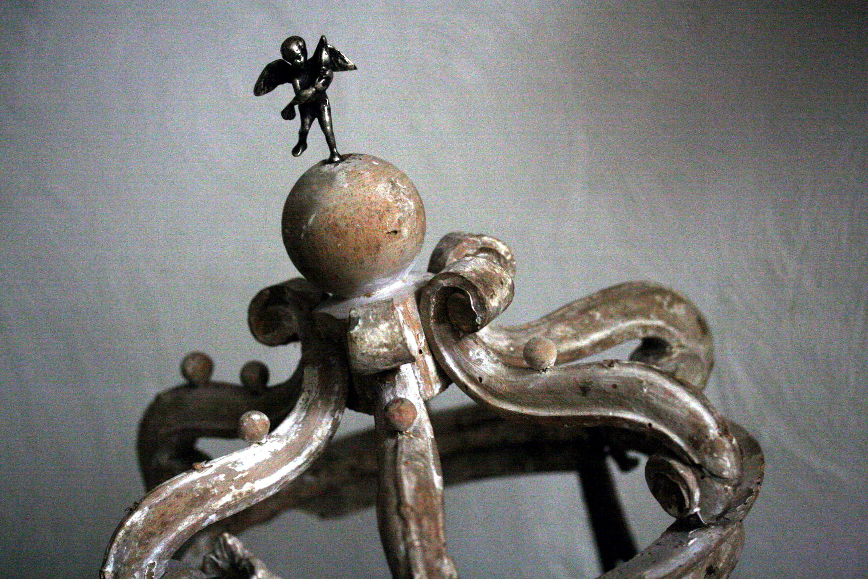 French antique crown