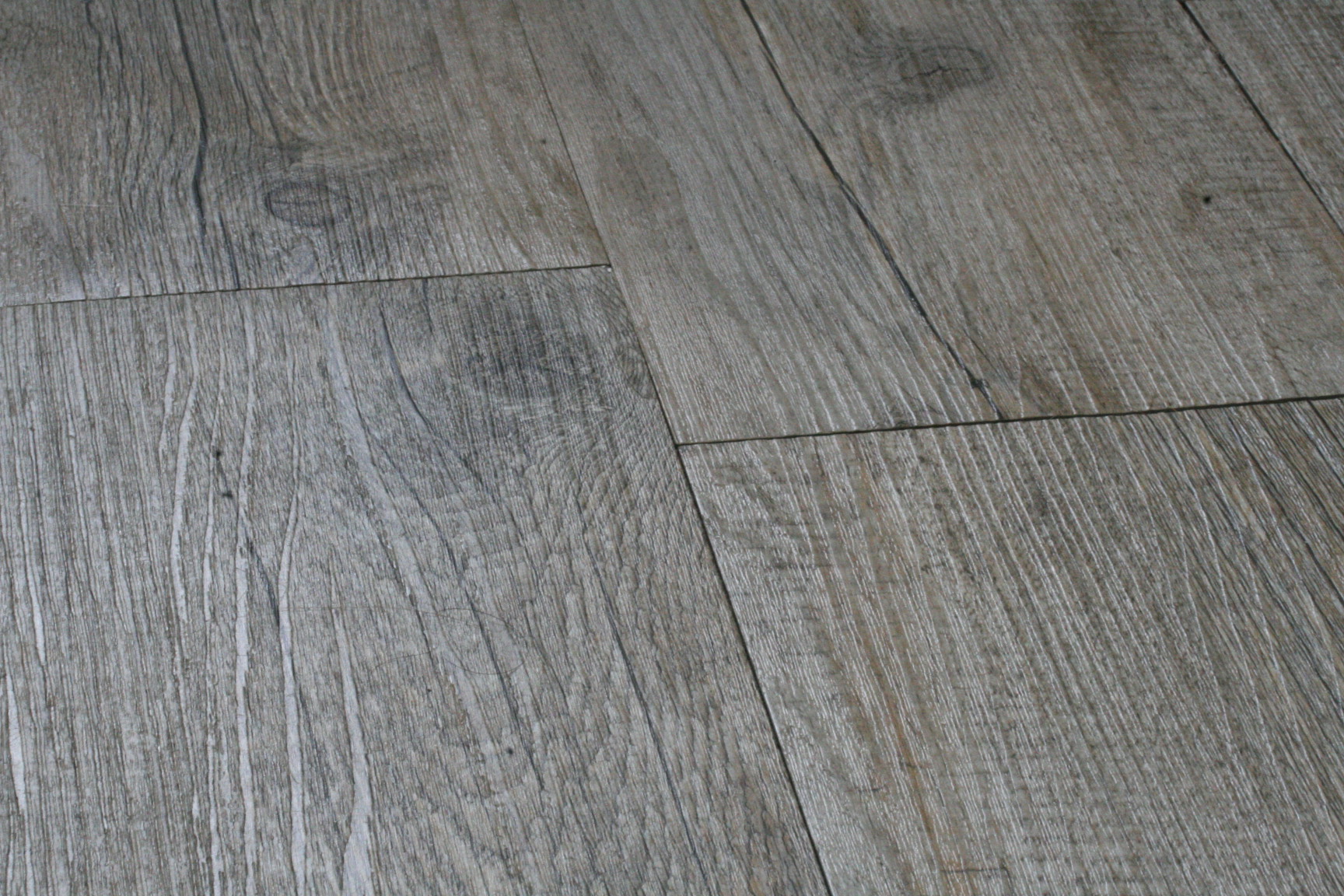 Wood tiles for the bathroom