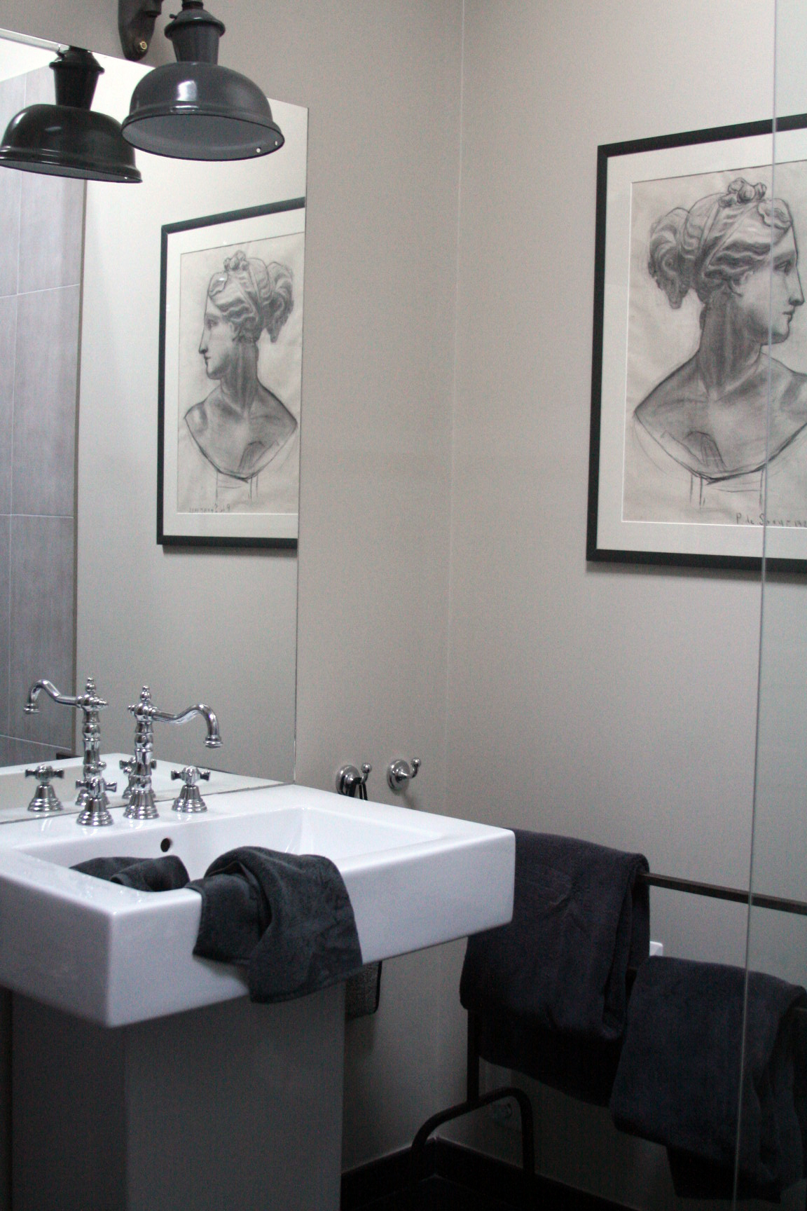 Bathroom ssink without tiles around it. Bathroom ssink without tiles around it.