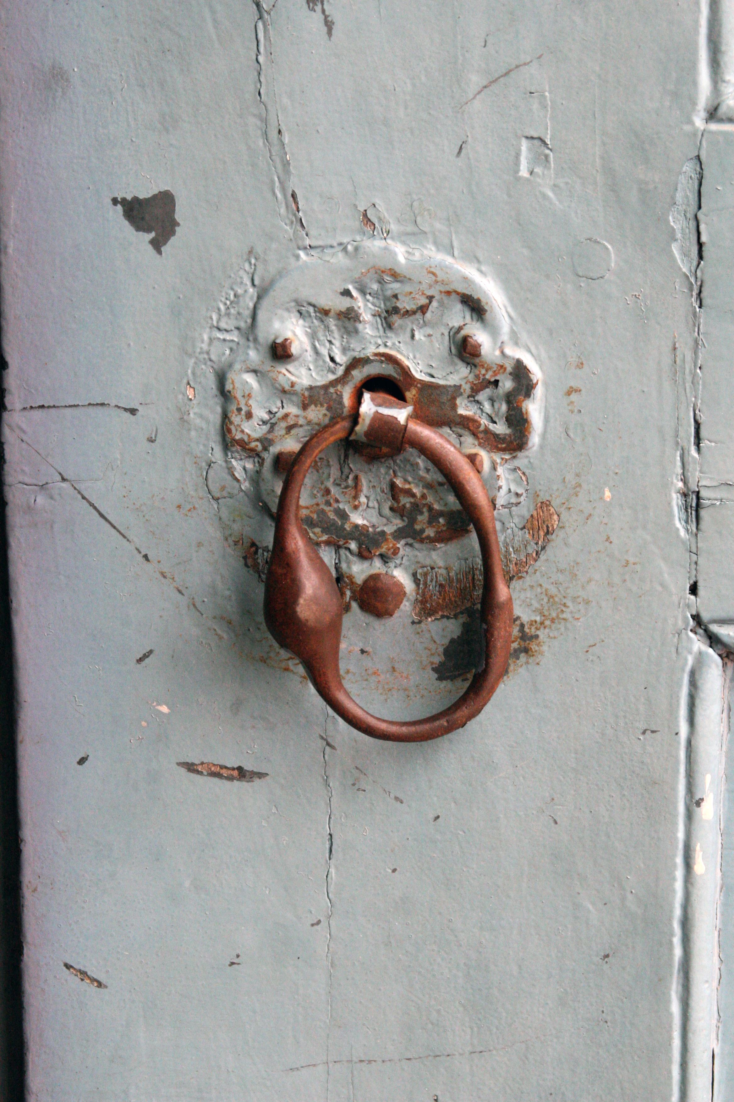 door knocker