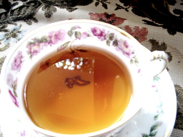 Clasp-tea-fortune