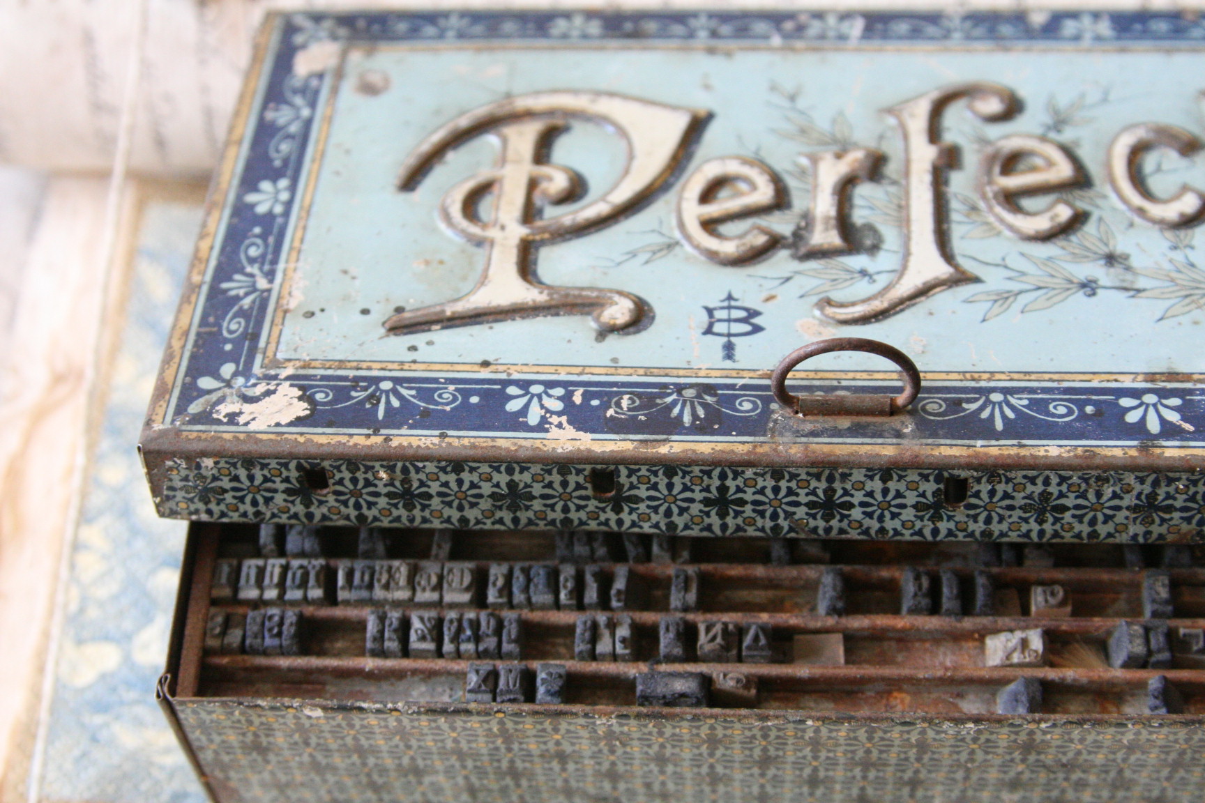 perfect tin used for printing