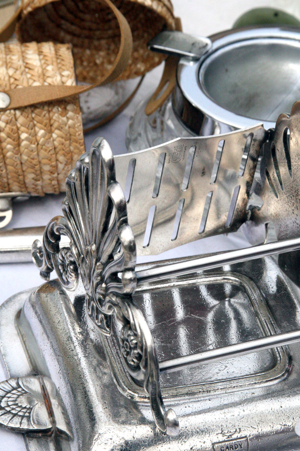 Silver-object Silver-object