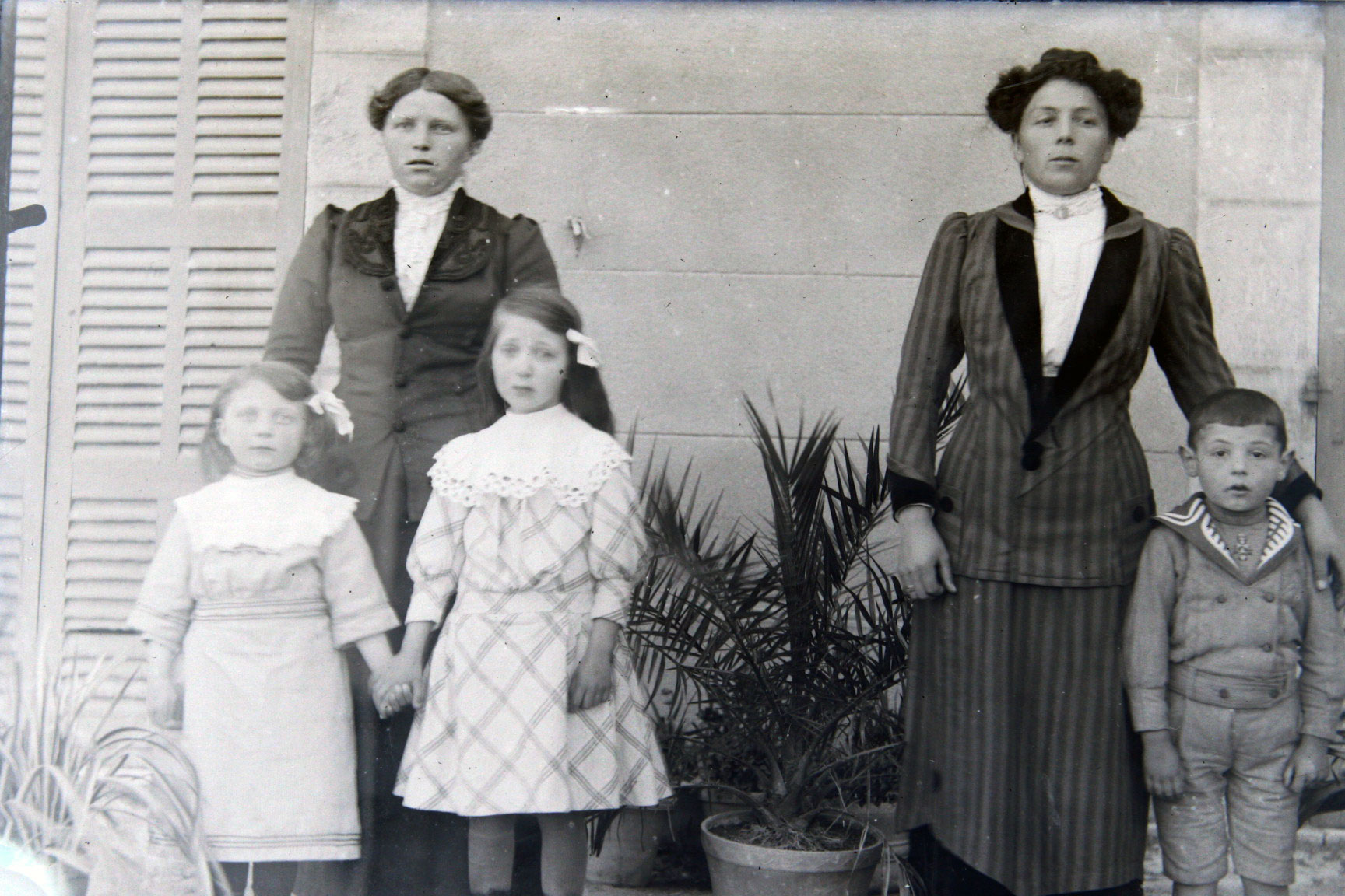 antique photographs on glass slides antique photographs on glass slides