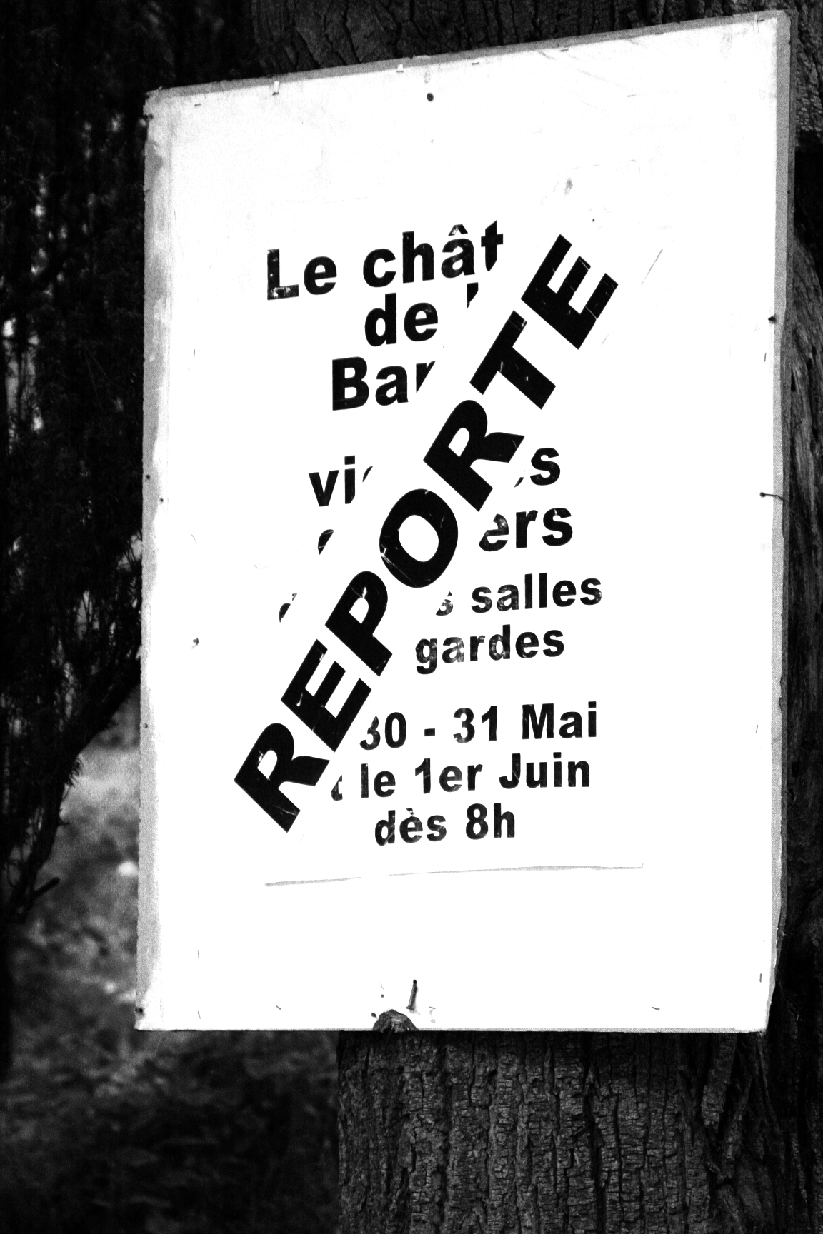 Cancelled sign in French