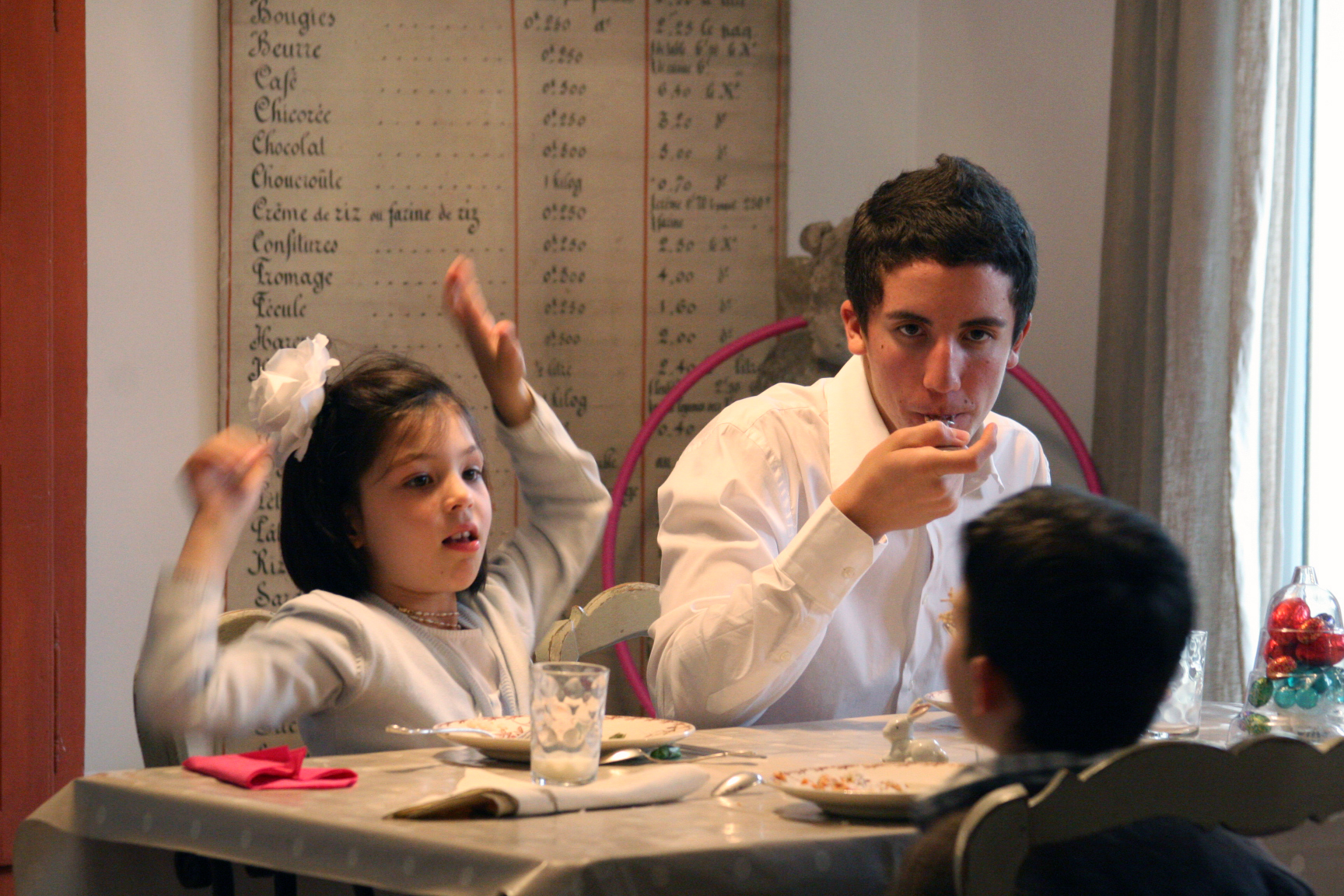 Easter kid table converstion