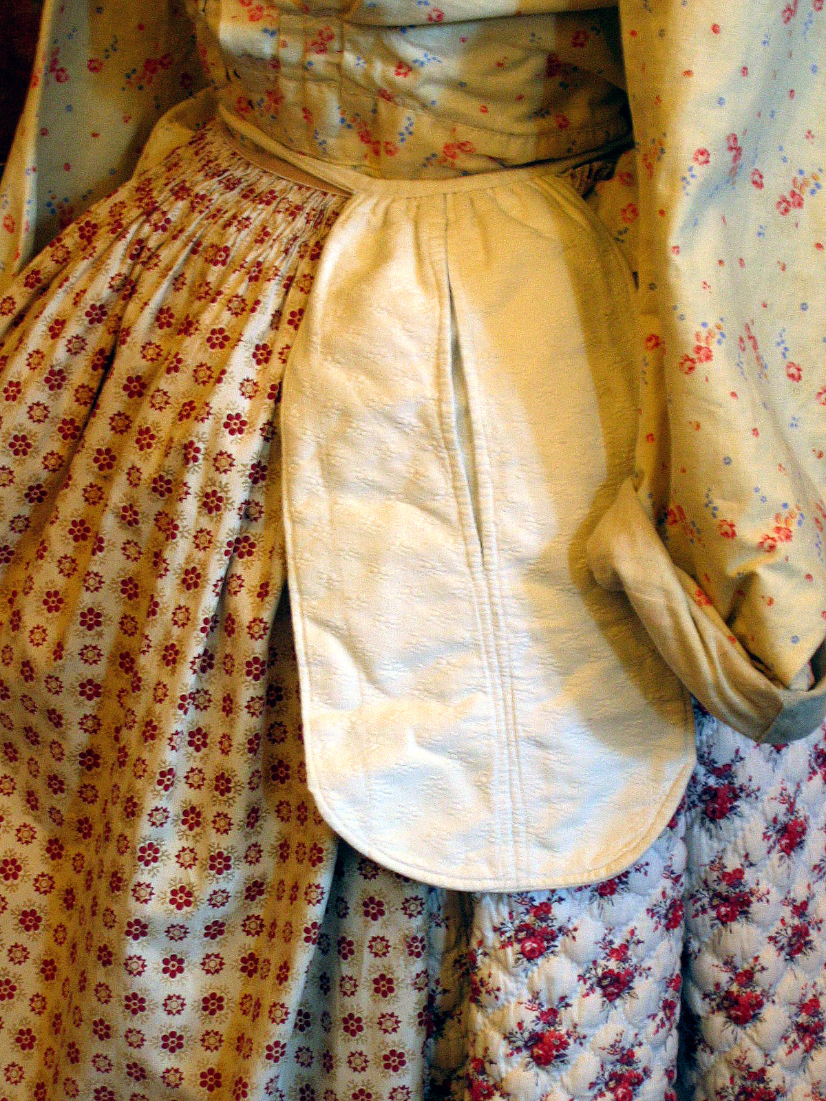 French-tradtional-clothing