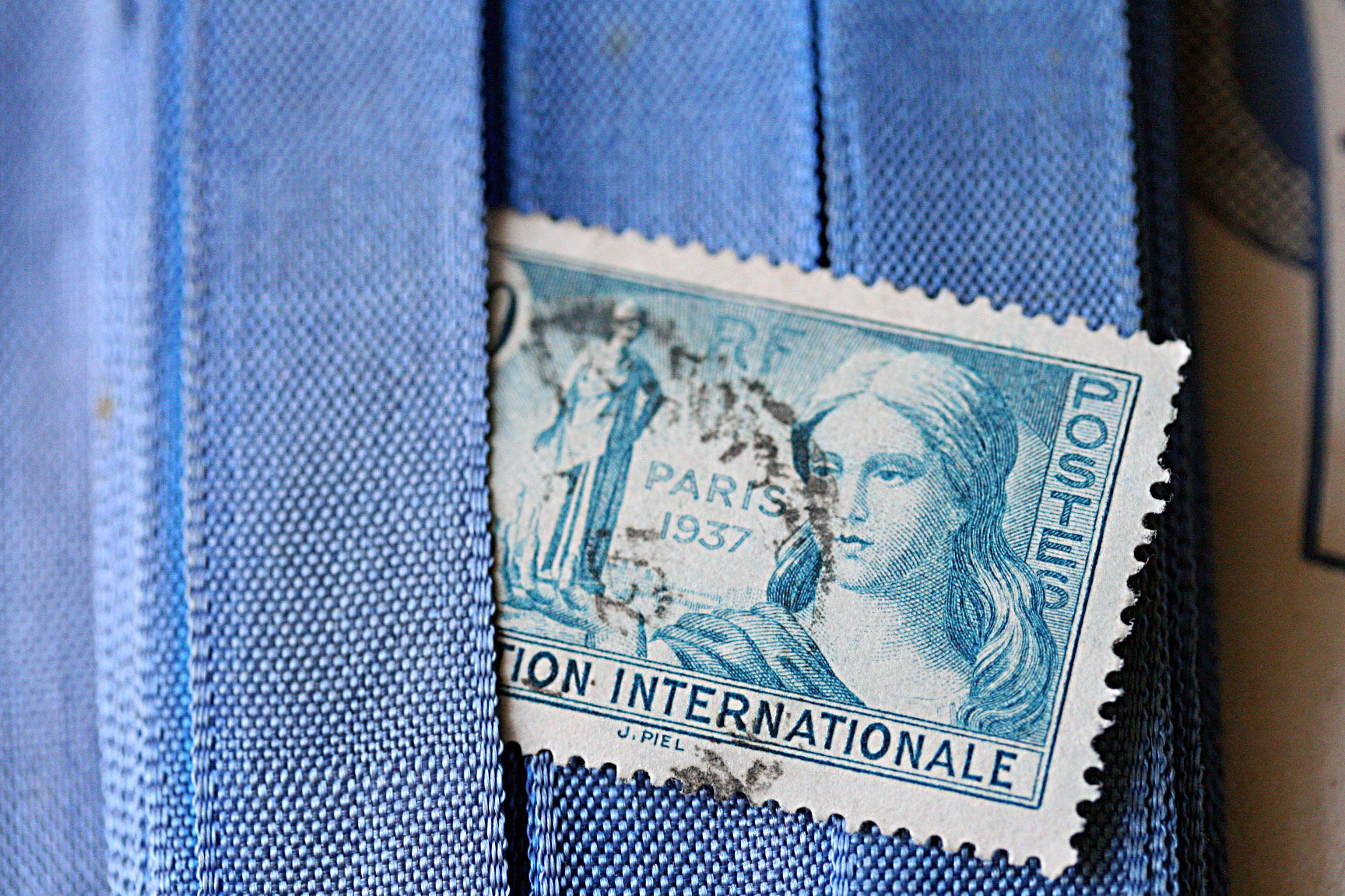 French-postage-stamp-1900