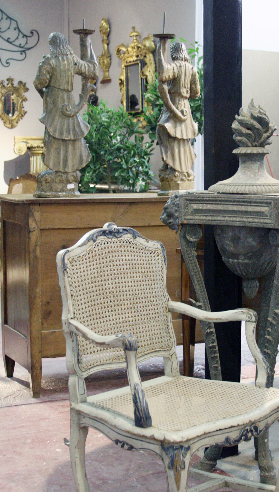 French antiques Tholonet