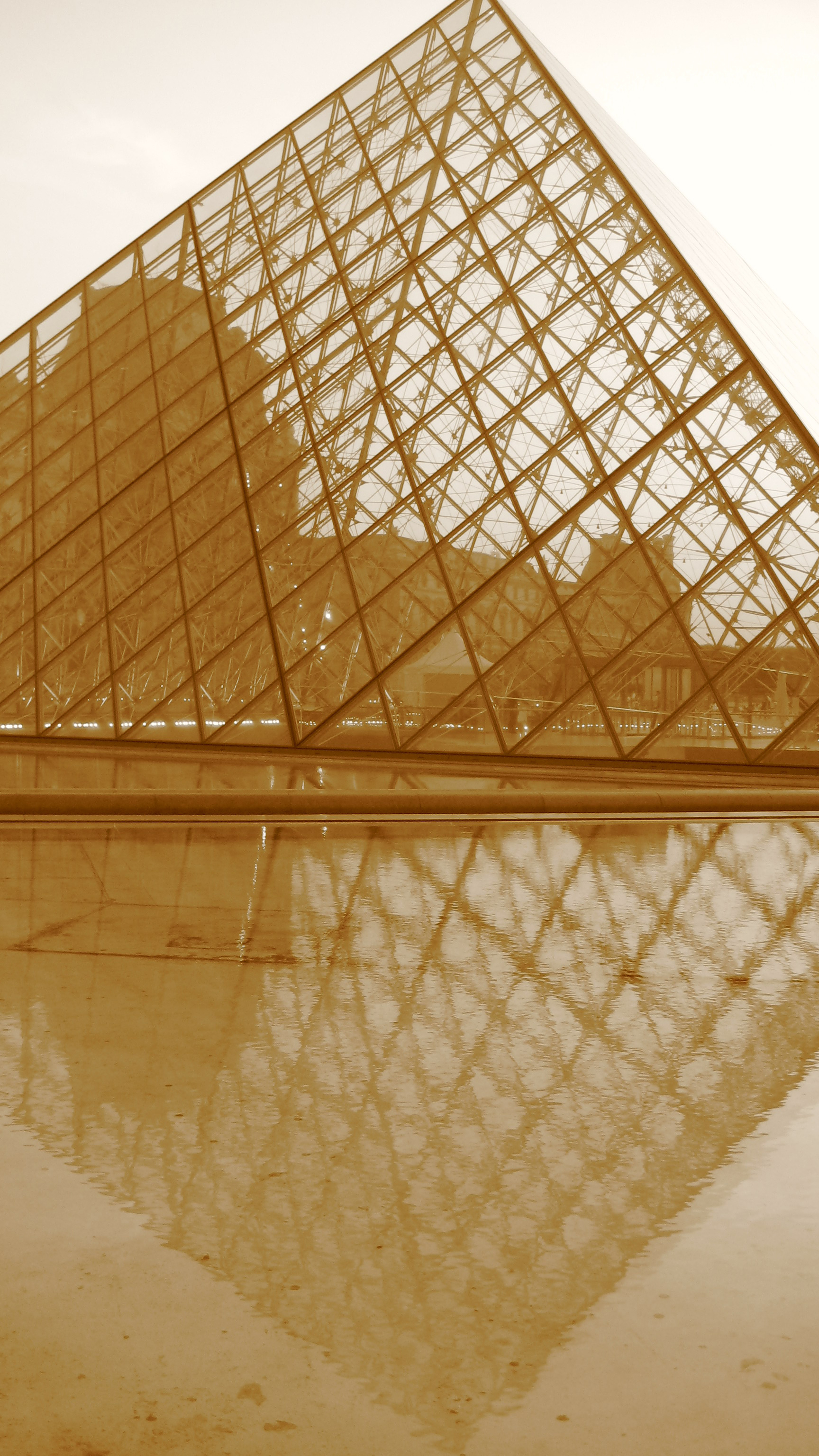 Pyramid Paris