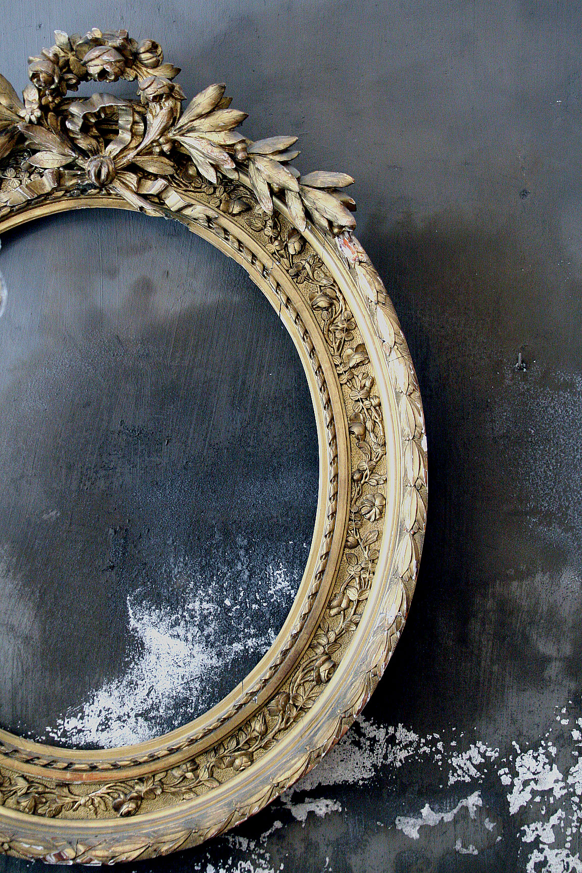 La-madone French antique mirror La-madone French antique mirror