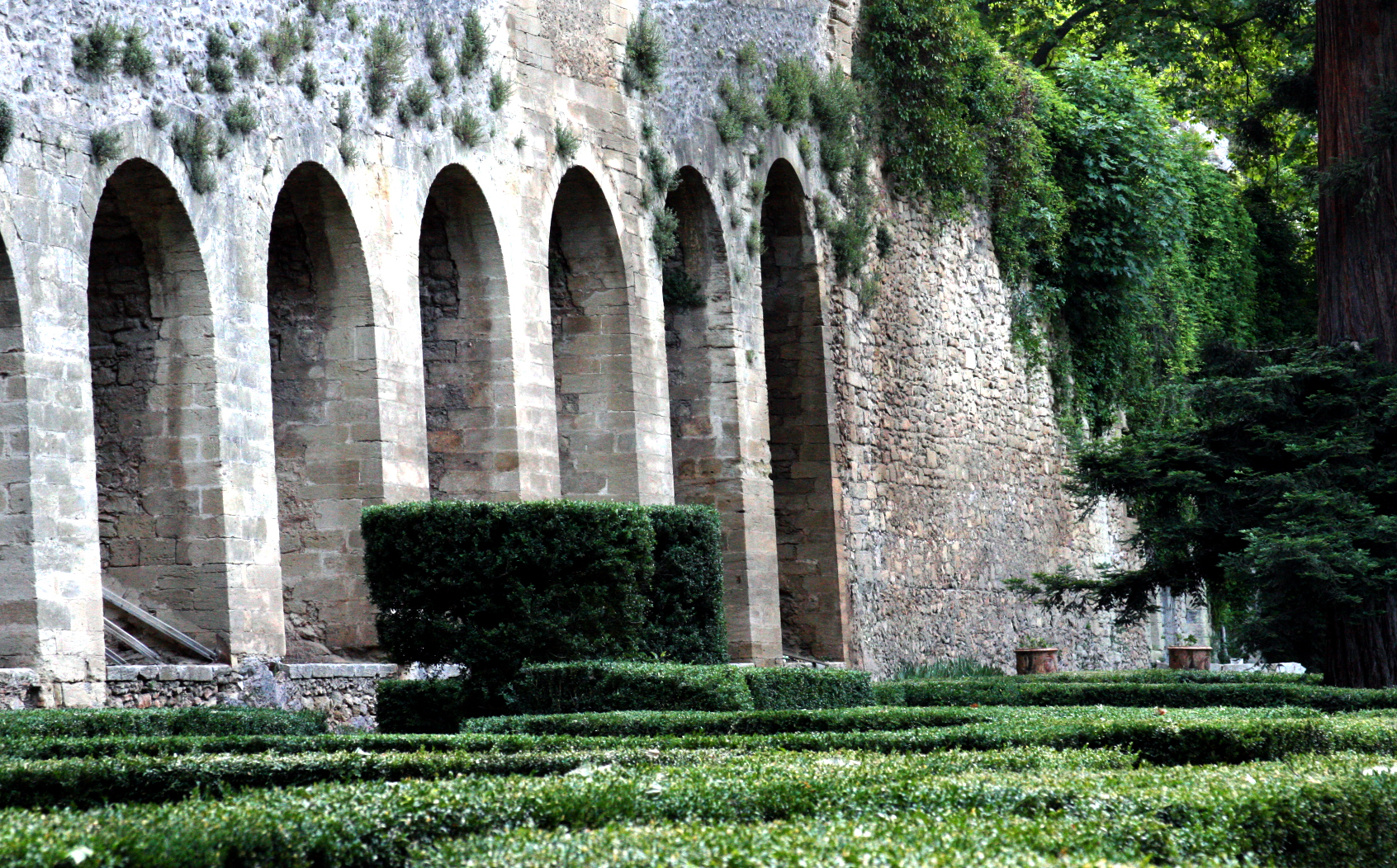 Chateau Barben arches