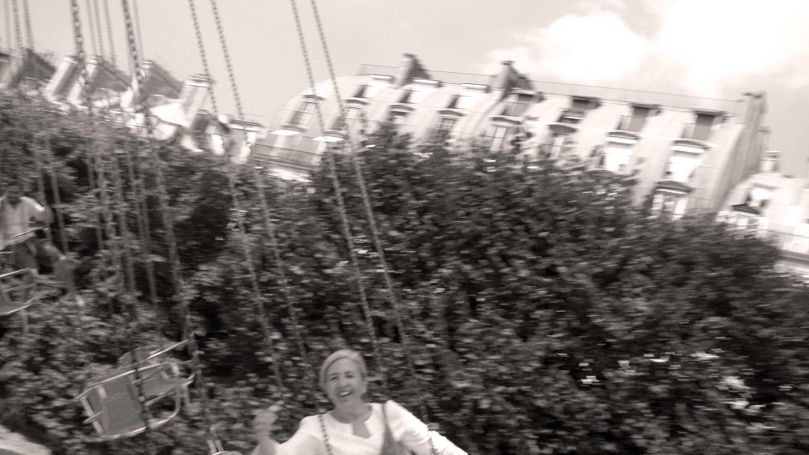 Around-and-around-paris Around-and-around-paris