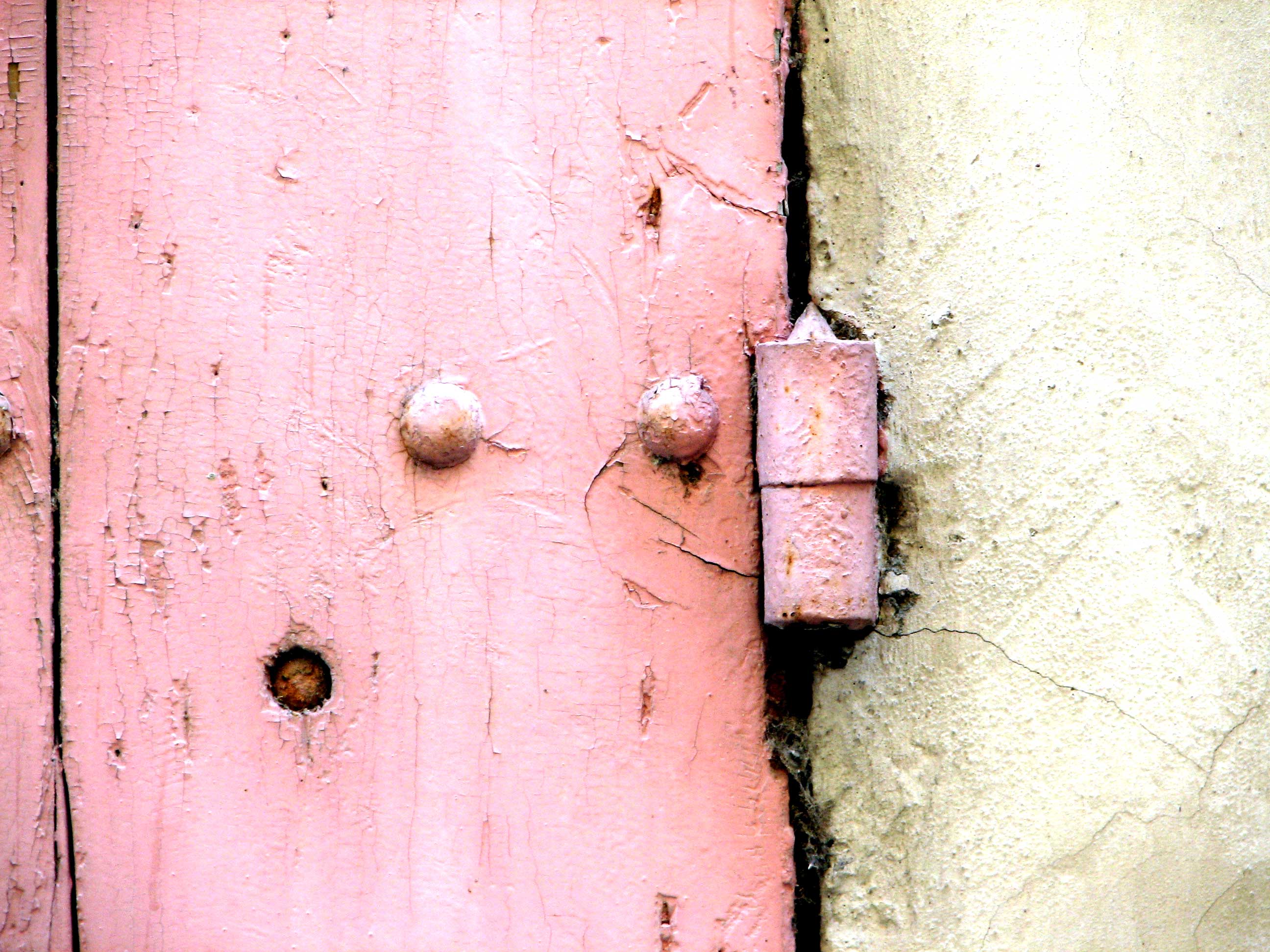 Pink-hinge