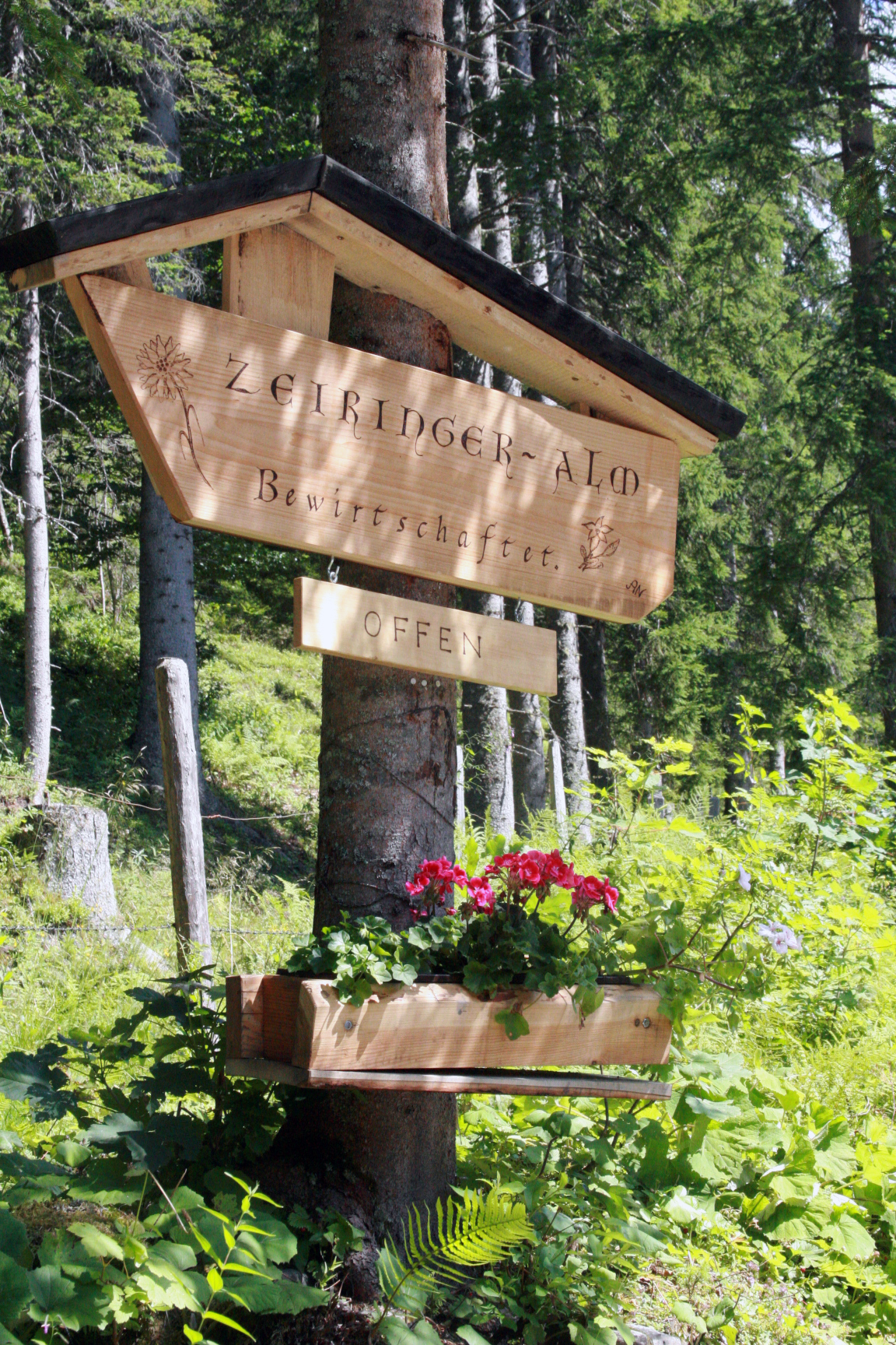 Cafe zeiridger in the alps 