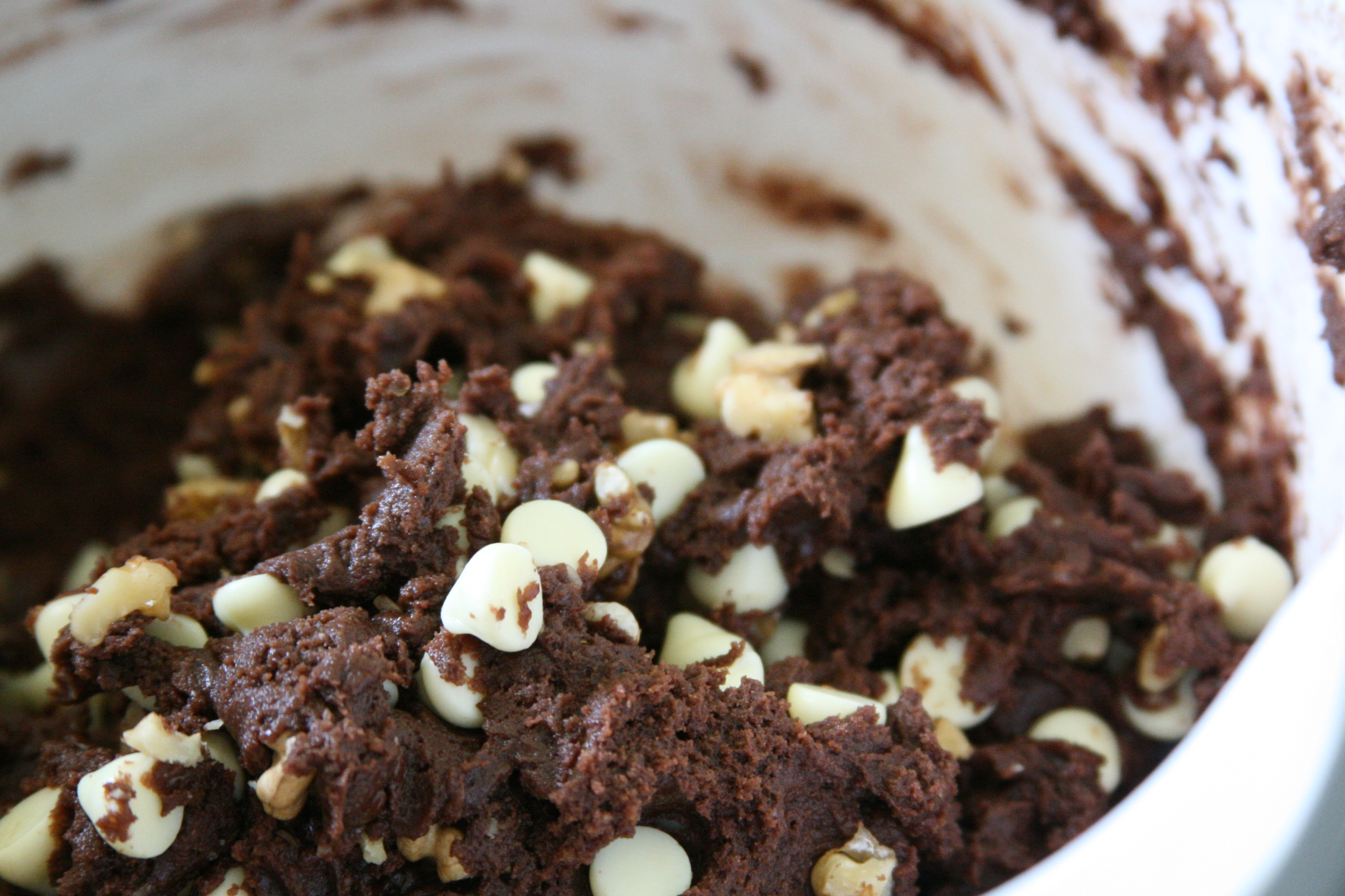 white chocolate chip cookie dough
