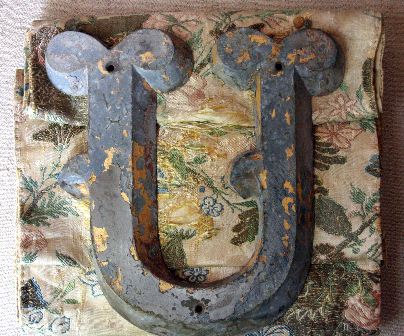 Zinc letter