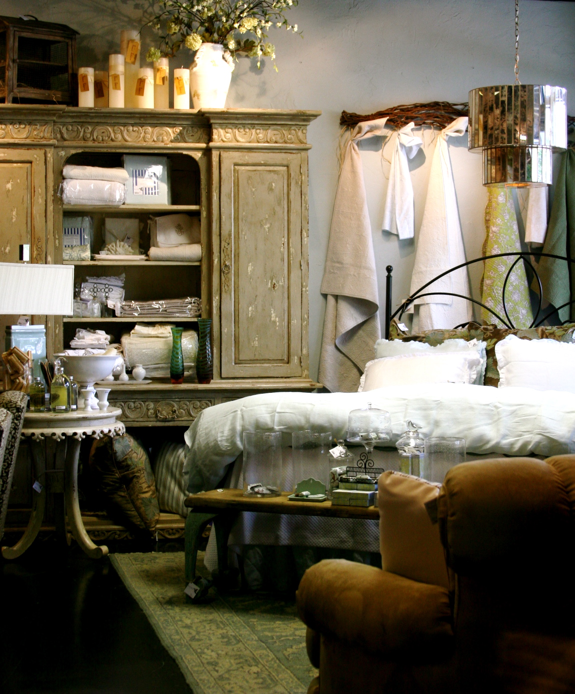 BACK HOME Furnishing Austin