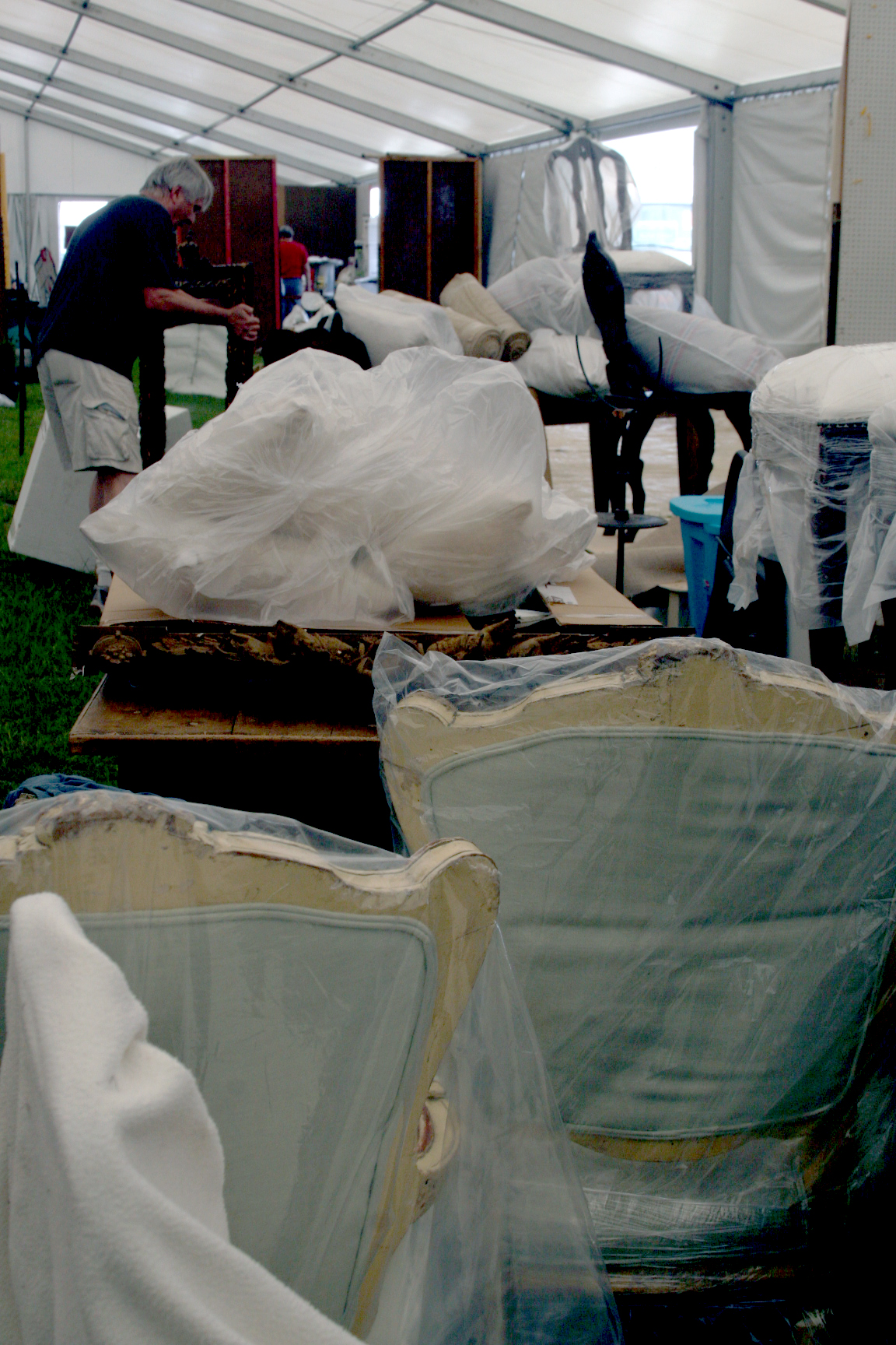 Marburger setting up