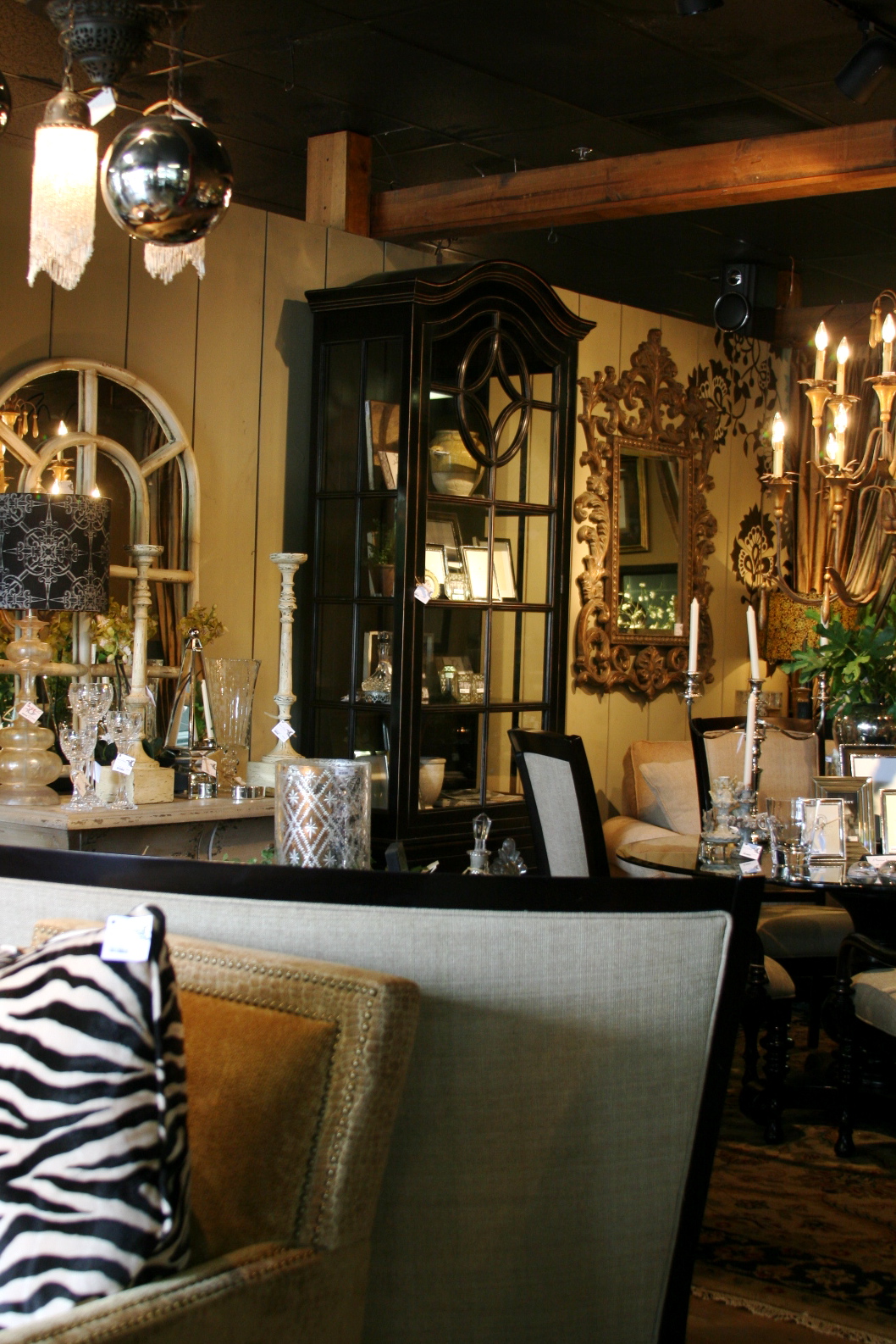 BACK HOME Furnishing Austin