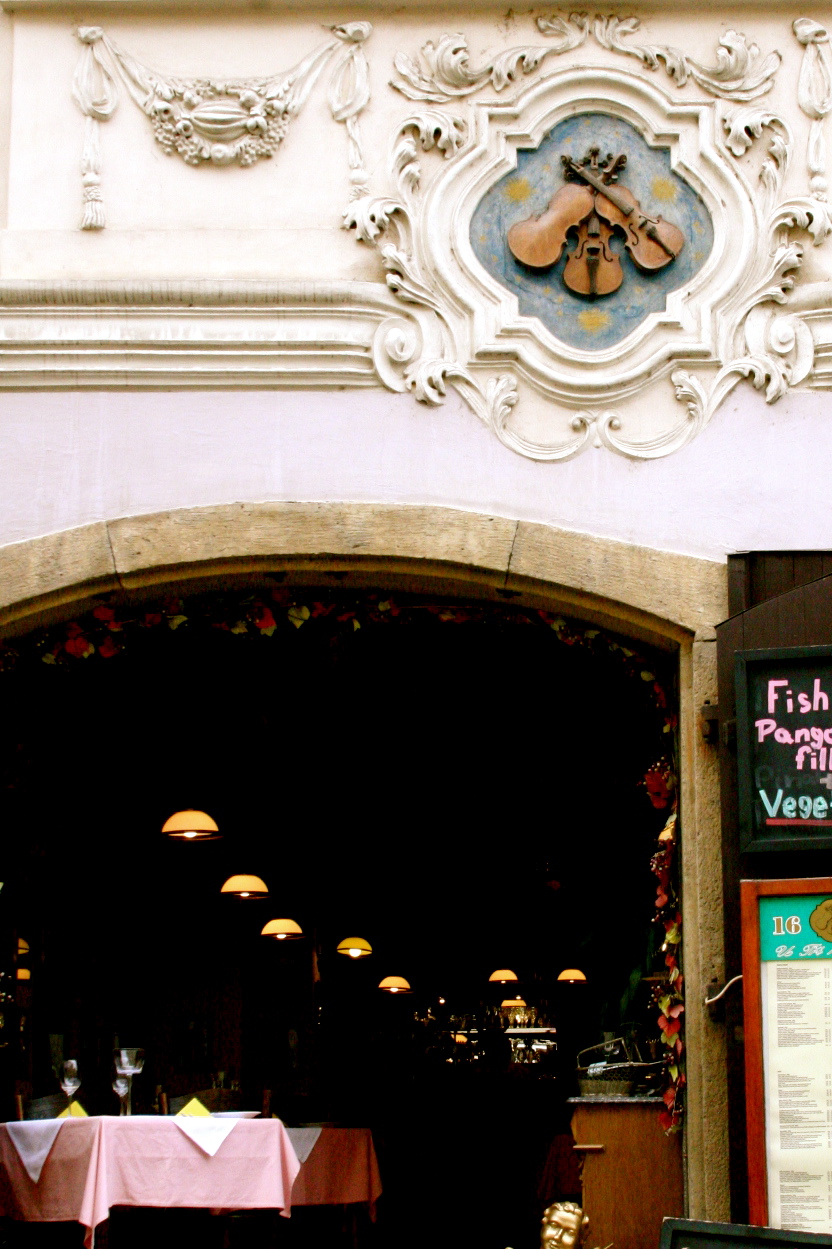 Three violins in Prague Three violins in Prague
