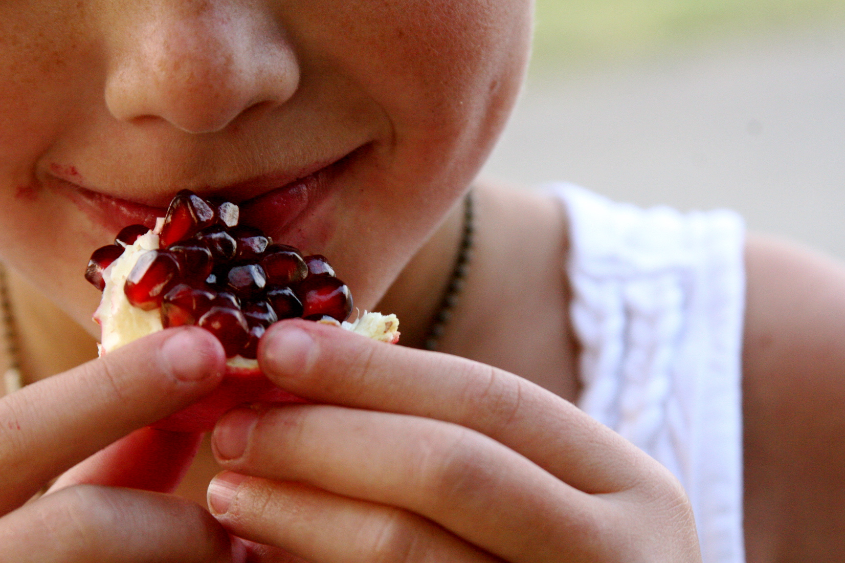 ruby fruit jewels Pomegranate seeds