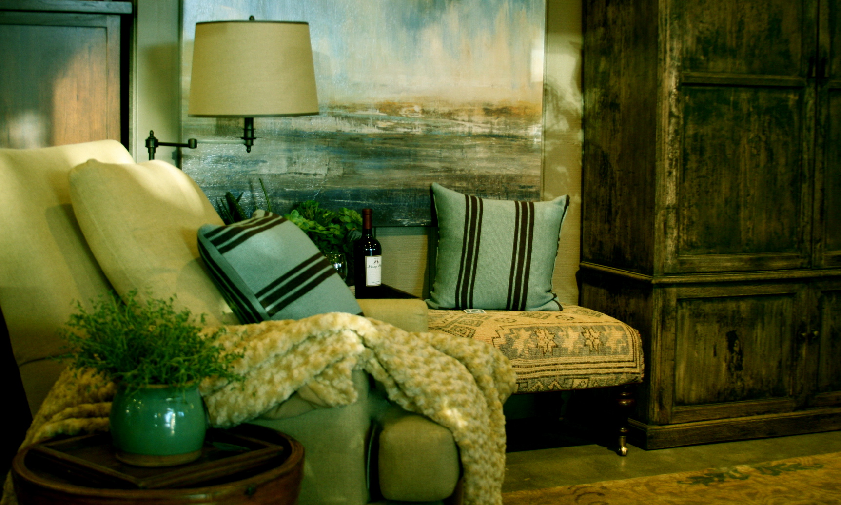 displaying color and textures in interior design