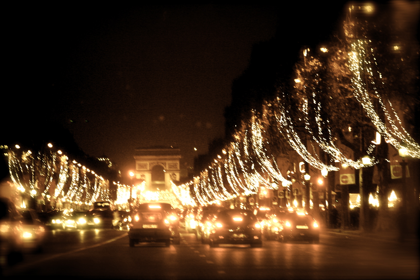 Champs ELYSEES during Christmas at Night Champs ELYSEES during Christmas at Night