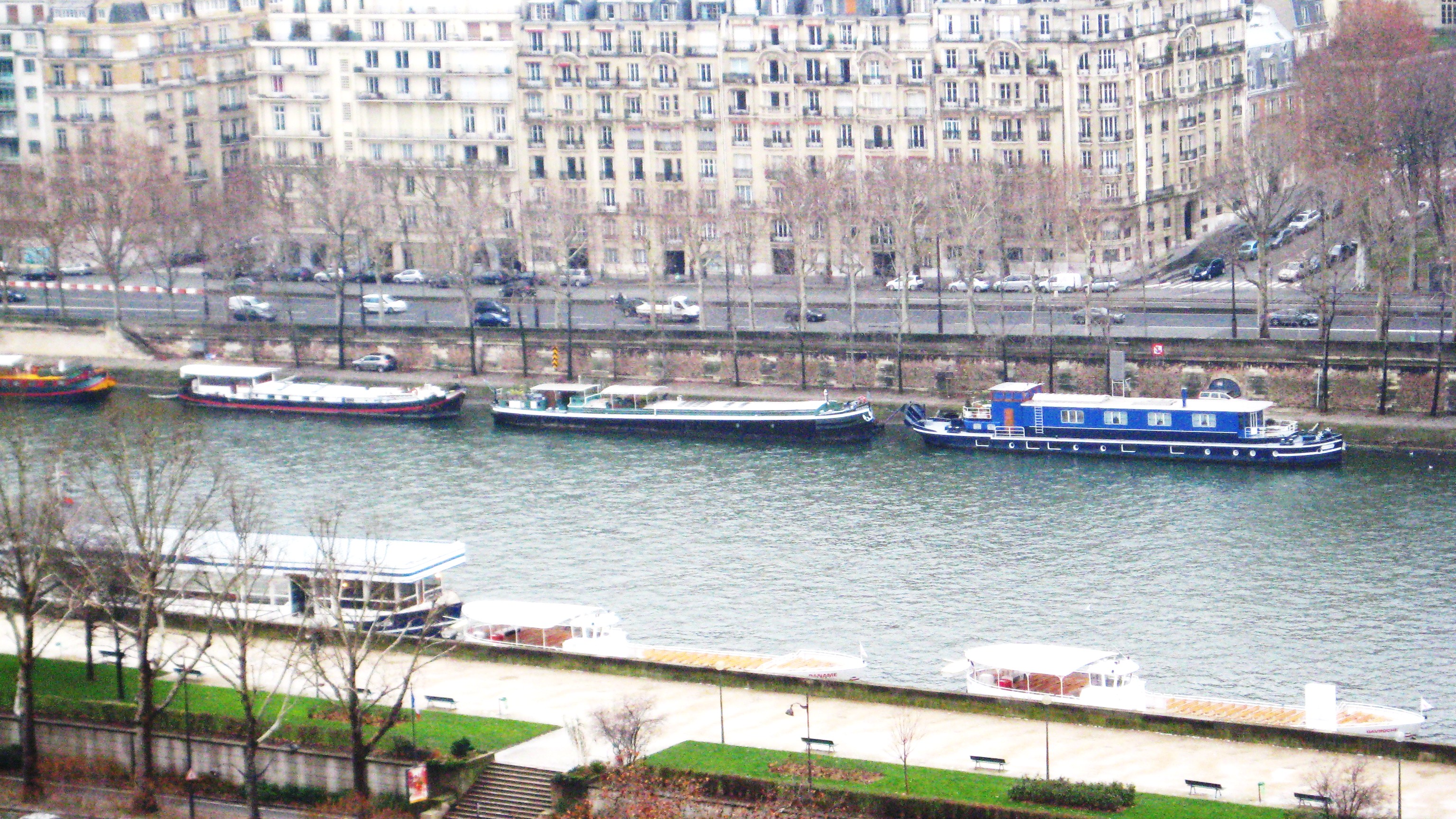 SEINE running along Paris