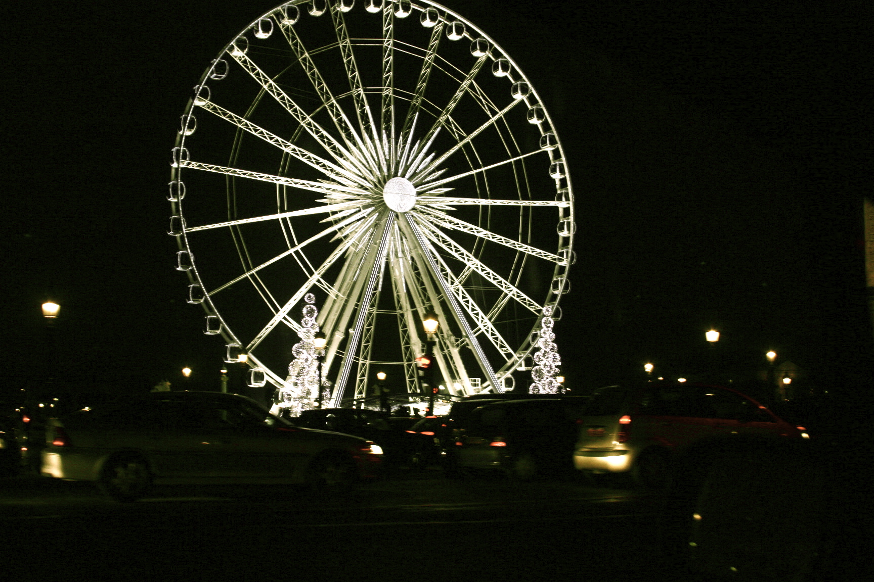 The Ferris wheel in Paris from the car window as we drove by The Ferris wheel in Paris from the car window as we drove by