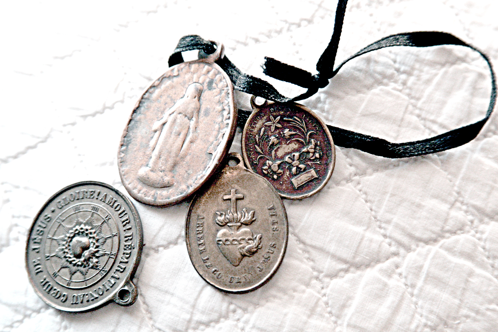 Religious medals