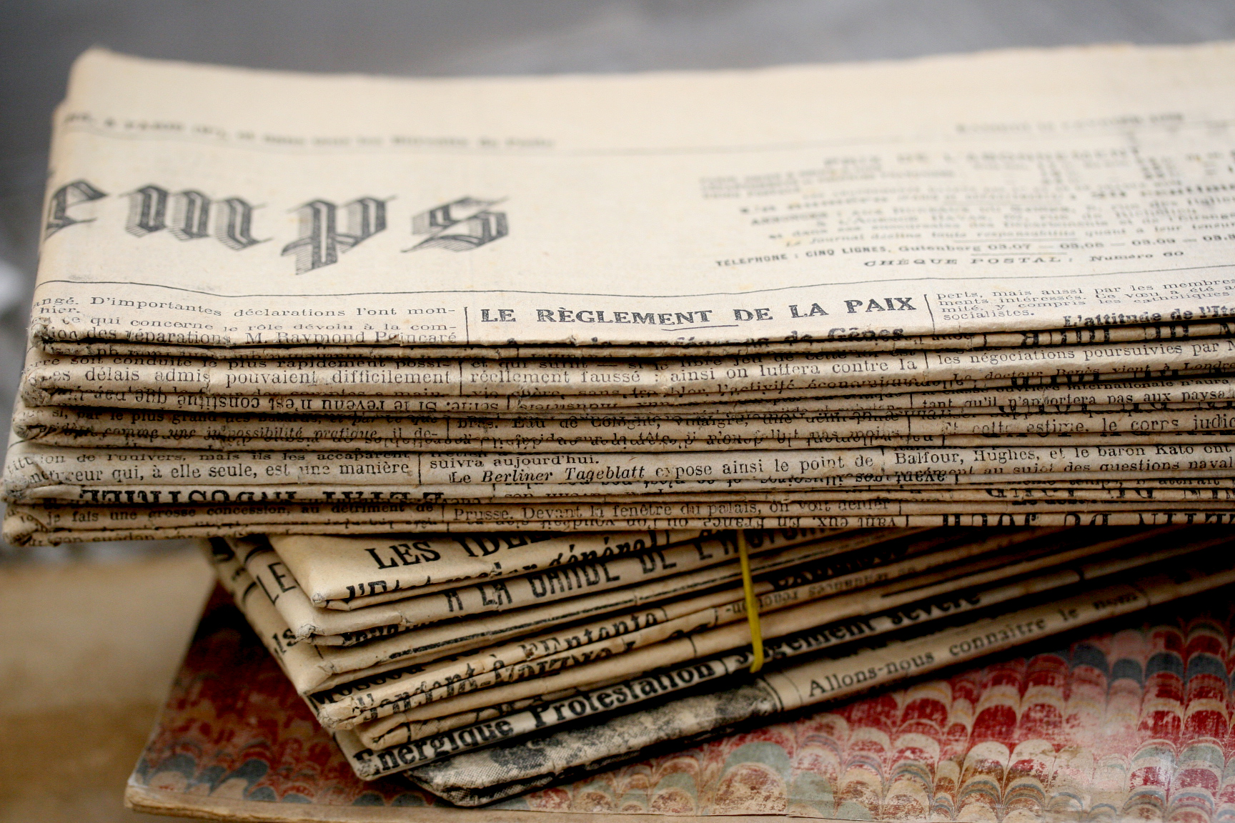 French-Newspapers