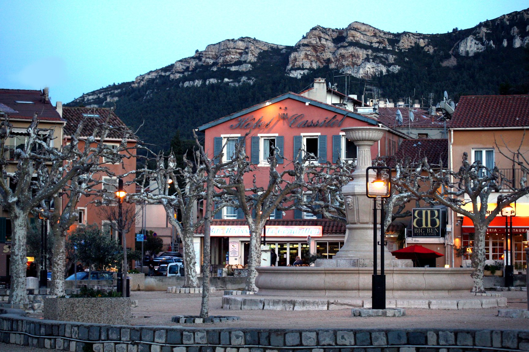 Cassis-center