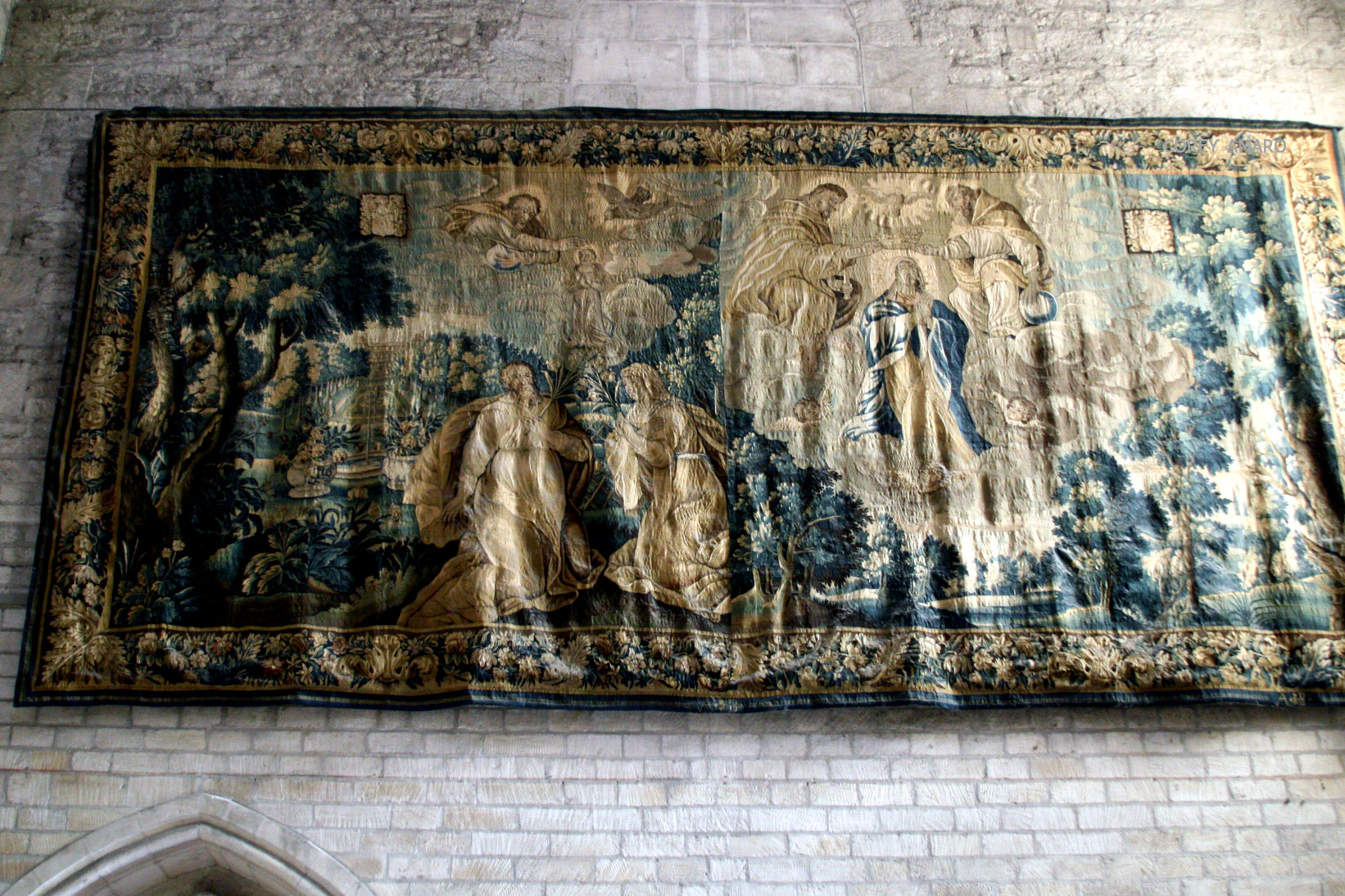 Tapestry-arles
