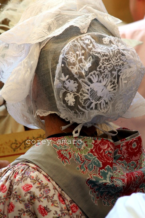 Lace provencal caps