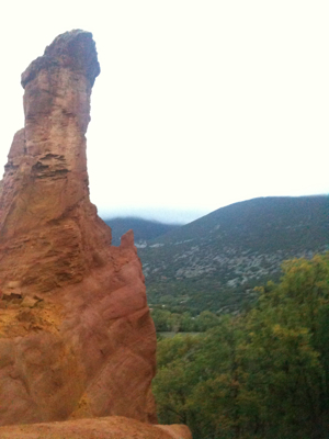 Rustrel... Red sand canyon