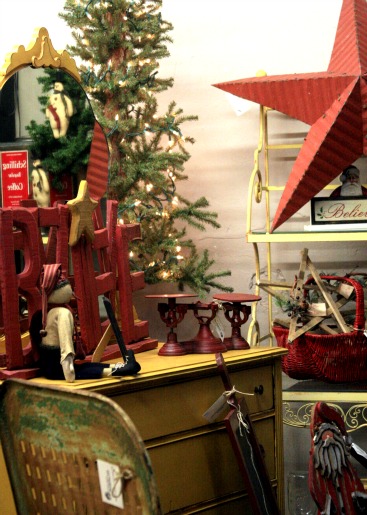 Cranberry and gold christmas