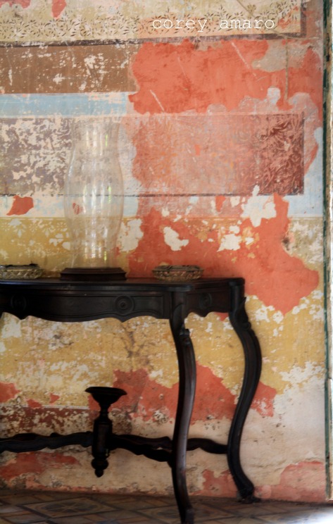 Haceinda peeling wall Haceinda peeling wall