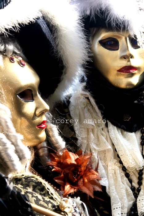 Gold mask venice Gold mask venice