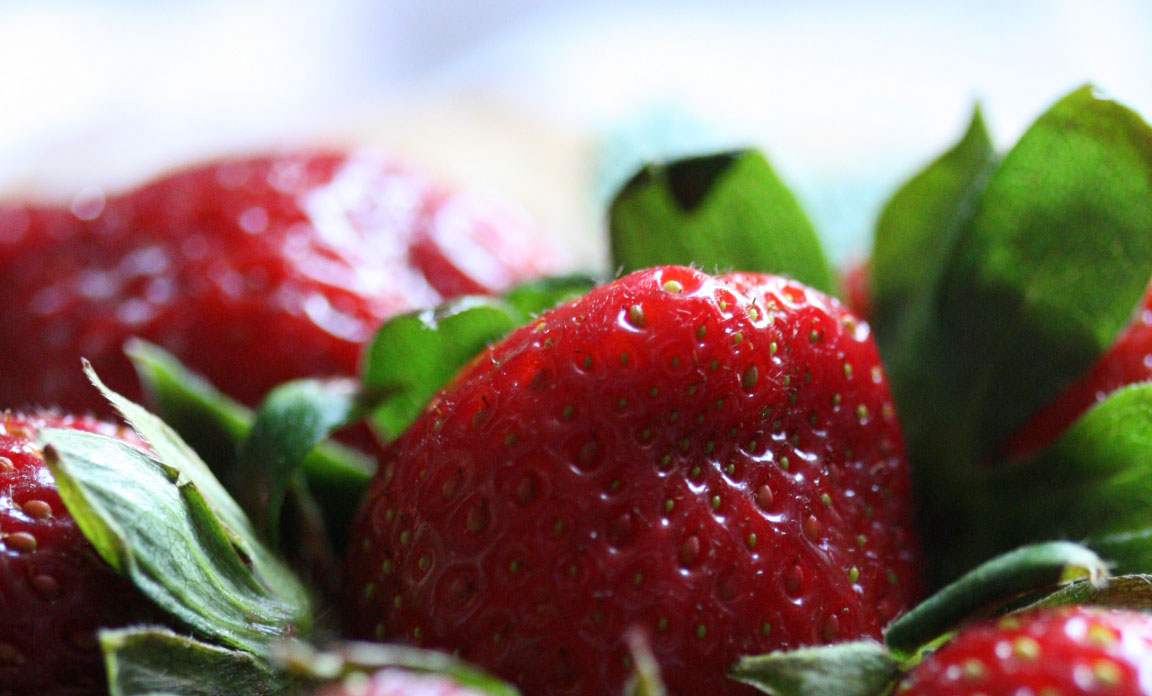 Strawberries-with-mint