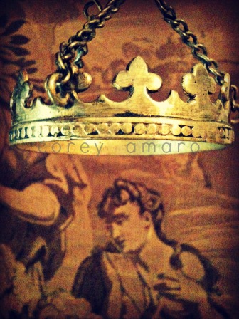 French antique crown