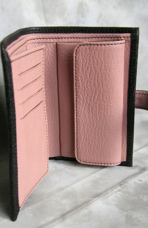 Célia granger wallet