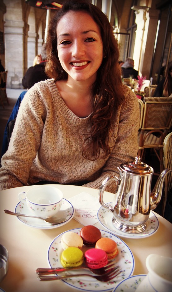 Chels with macaron Chels with macaron