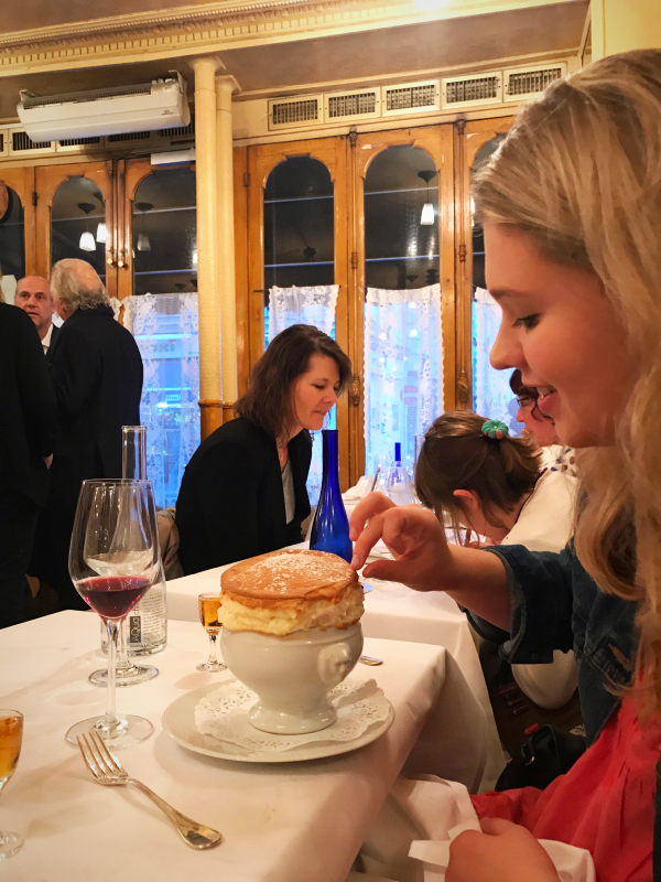 Soufflé chez Dumonet