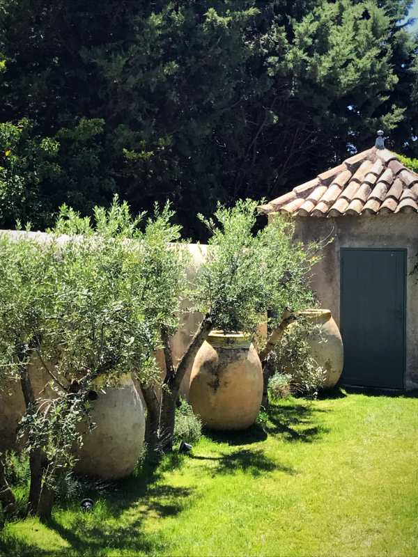 LOURMARIN Jean and Nathalie's home LOURMARIN Jean and Nathalie's home