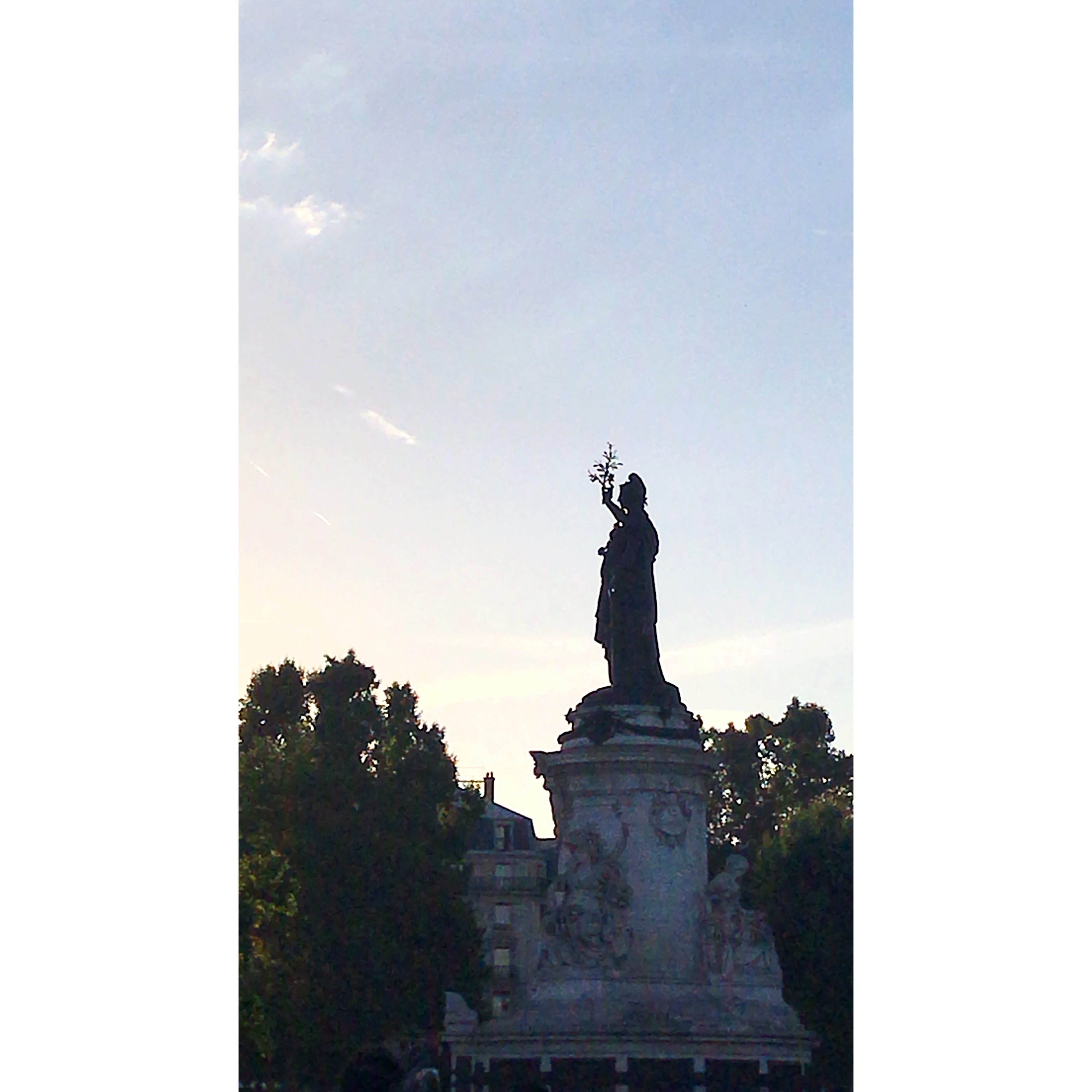 33D3D41F-AF38-48BD-A179-9641716F0D78 33D3D41F-AF38-48BD-A179-9641716F0D78