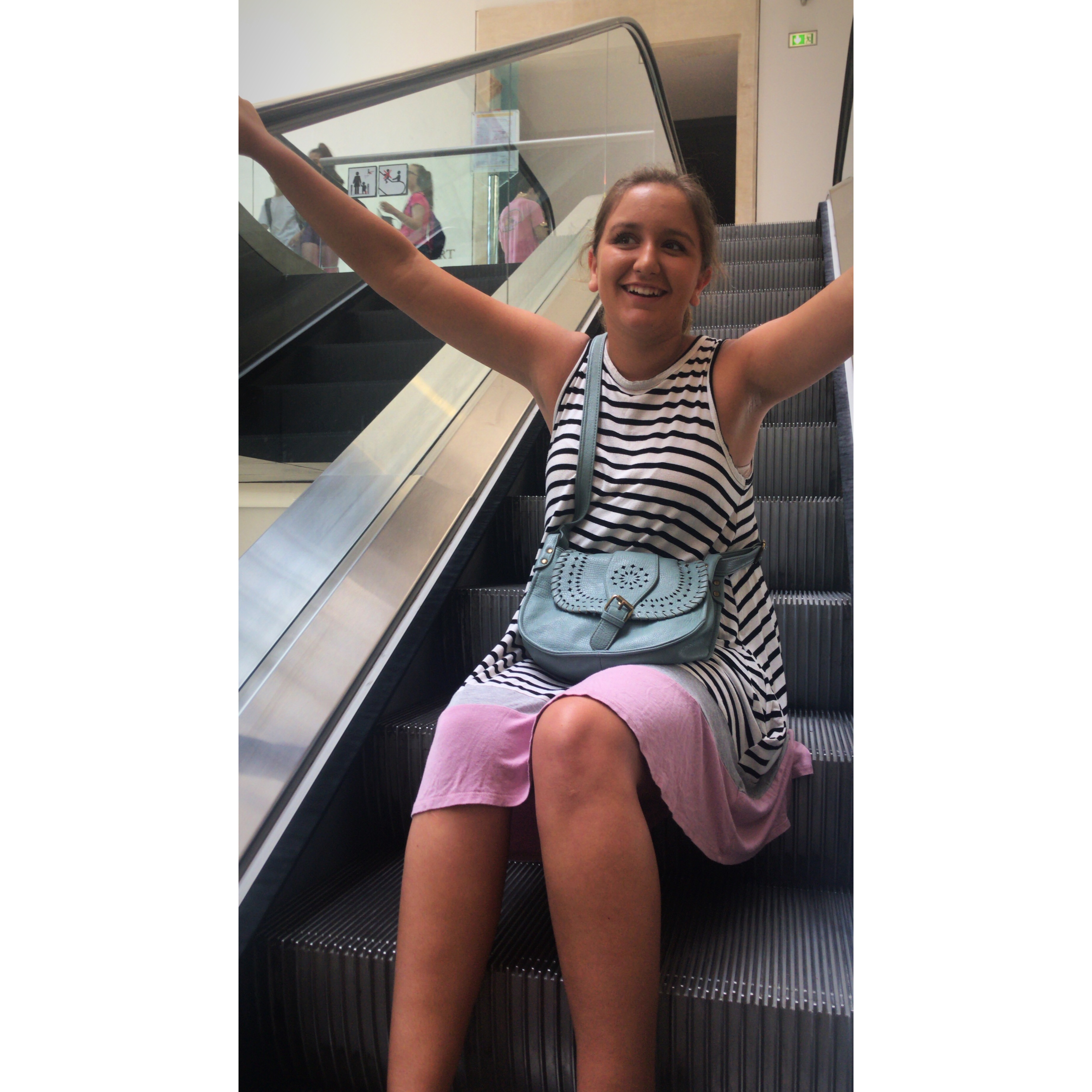 94472AEE-4920-4347-B93E-541197B7D77C 94472AEE-4920-4347-B93E-541197B7D77C