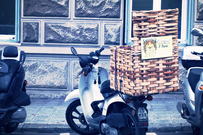 pizza scooter