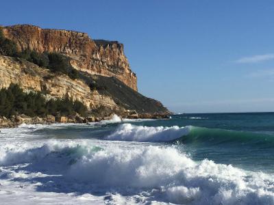 Laurie-annya sharing meal Laurie-annya sharing meal