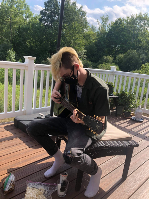 22F8A0D2-3994-481F-A089-93B298FB0F3D 22F8A0D2-3994-481F-A089-93B298FB0F3D